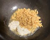 Gambar langkah 1 resipi Nasi Goreng Udang Kering.