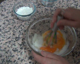 Foto del paso 2 de la receta: Crema pastelera tradicional con toque de Paco Torreblanca