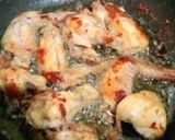 Foto langkah ke 2 dari resep Ayam Kecap Manis Pedas.