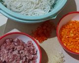 Foto langkah ke 1 dari resep Pangsit Goreng Isi Bihun Kari.