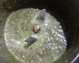 हरी मिर्च धनिया की चटनी (hari mirchi dhaniya chutney recipe in hindi) रेसिपी चरण 2 फोटो