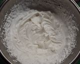 Foto del paso 3 de la receta: Trifle de frutilla en copas