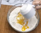 صورة لخطوة 2 من وصفة كعك السمسم المقرمش