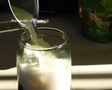 Foto langkah ke 4 dari resep Ube Matcha Latte.