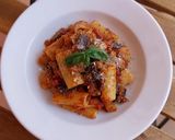 Foto del paso 5 de la receta Rigatoni con berenjenas en salsa de tomate y ajo escalivado