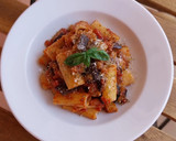 Foto del paso 5 de la receta: Rigatoni con berenjenas en salsa de tomate y ajo escalivado
