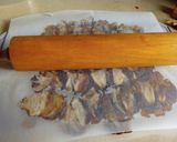 Foto langkah ke 3 dari resep Dates Roll.