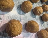 Mézi krémes golyók / recept fázis 4 fotója