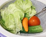 Hình bước làm 1 của món Salad 3 bước