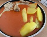 Paradicsom szósz főtt hússal, burgonyával recept fázis 2 fotója