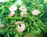 Hình bước làm 3 của món Rau xào tôm nõn