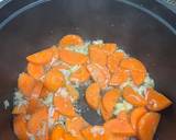 紅蘿蔔+勿仔魚+高纎穀飯+大白菜+奶油白菜+香菇+豆皮食譜步驟1照片