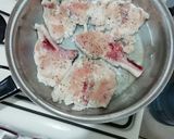 Foto del paso 2 de la receta: Chuleta de puerco con verdolagas en salsa mixta fácil
