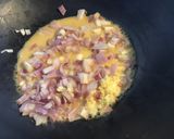 Une image de l'étape 5 de Pois gourmands et carottes aux échalotes et ciboulette.