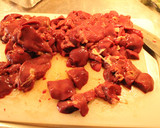 Foto del paso 2 de la receta: Hígado de pollos con arroz y demases, a la Racinguista