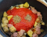 Foto del paso 4 de la receta: Guiso de salchichas con berenjenas y tomate