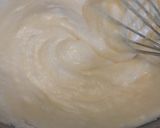 Gluténmentes erdei gyümölcsös torta recept fázis 2 fotója