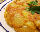 Foto del paso 6 de la receta: Tortilla de patatas y alcachofa con huevos de gallina araucana