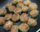 Foto del paso 4 de la receta: Albóndigas de rape y langostinos con pizca de curry