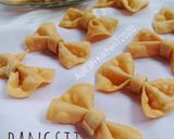 Foto langkah ke 4 dari resep Pangsit Goreng Pita.