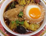 รูปขั้นตอนการทำที่ 8 ของ หมี่เหลืองปีกไก่ตุ๋นมะระ