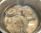 Hình bước làm 2 của món Canh Dưa Cải Chua Hầm Xương