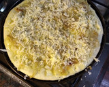 Foto del paso 5 de la receta: Pizza de cebolla y quesos