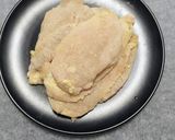 Foto del paso 3 de la receta: Escalopines de pollo en salsa de limón