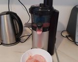 ,,Mrożony jogurt truskawkowy z bananem,, krok przepisu 1 zdjęcie