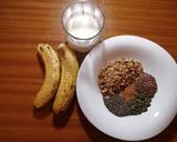 A picture of step 1 of Banana smoothie.