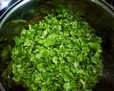 صورة لخطوة 2 من وصفة سبانخ باللحمه 😋