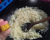 Foto del paso 2 de la receta: Milanesa de pescado y arroz con azafrán y choclo