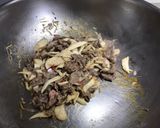杏鮑菇炒牛肉的食譜步驟3照片