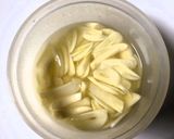 A picture of step 1 of Garlic Kheer.