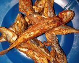 Foto langkah ke 2 dari resep Ikan Dencis Balado.