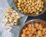 A picture of step 2 of Roasted Chana Bhel in 10 Minutes.