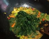 Foto langkah ke 4 dari resep Santan daun singkong.