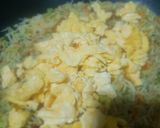 A picture of step 5 of Egg fried rice 🇨🇳.