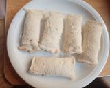A picture of step 6 of Paneer chicken bread roll.