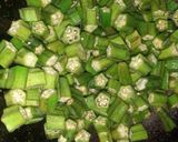A picture of step 2 of Masala Bhindi.