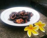 Foto langkah ke 3 dari resep Cumi Hitam Sederhana Irit Bumbu.