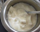 A picture of step 1 of Onion Raita.