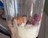 Foto langkah ke 1 dari resep Tropical Cream Smoothie.