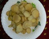 A picture of step 1 of Bread crumbs coated potato.
