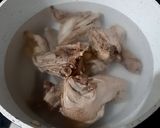 Foto langkah ke 1 dari resep Sop Ayam Kampung.