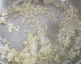 Foto del paso 2 de la receta: Merluza estofada con garbanzos