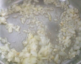 Foto del paso 2 de la receta: Merluza estofada con garbanzos