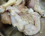 Foto langkah ke 1 dari resep Ayam Goreng Mentega.