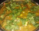 A picture of step 5 of Matar sabzi.