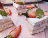 Sütés nélküli epres-kekszes gluténmentesen 🍓🍓 recept fázis 5 fotója